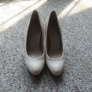 Banana Republic pumps